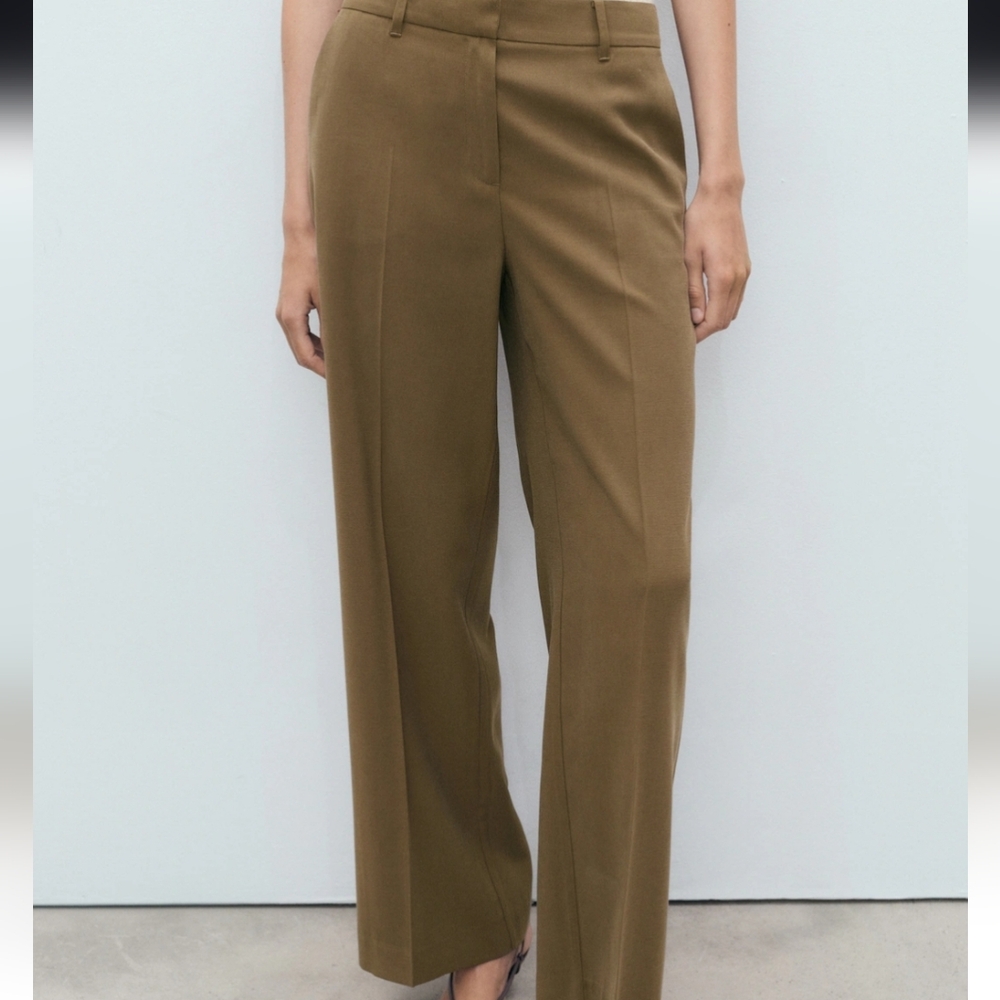 NWT MNG Basics Size 8 Basic Women's Khaki Pants!!